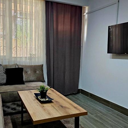 Madesa Apartment Скоп'є Екстер'єр фото