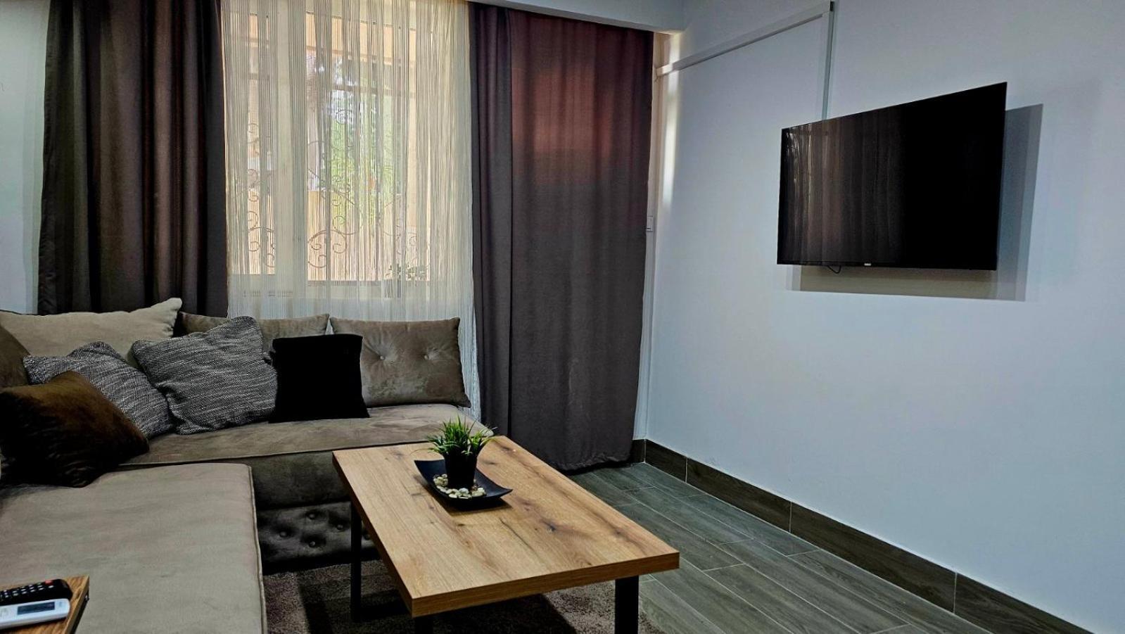 Madesa Apartment Скоп'є Екстер'єр фото